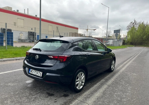 Opel Astra cena 54200 przebieg: 75343, rok produkcji 2018 z Białystok małe 254